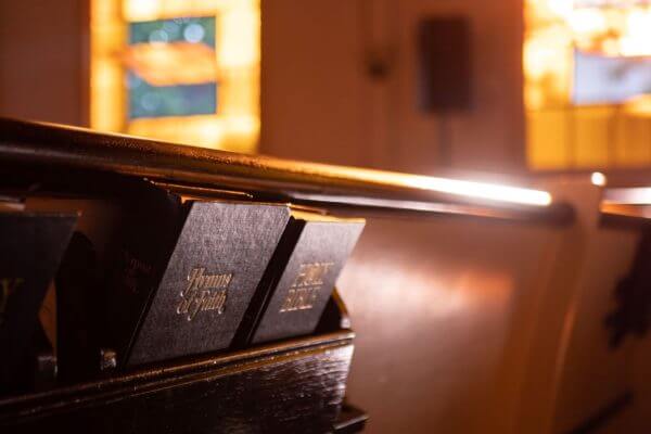 churchpew01