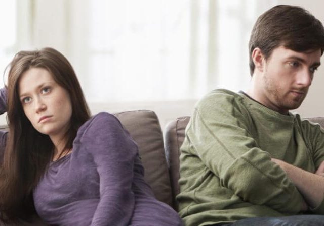 UNHAPPY-COUPLE